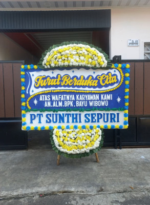 Papan Bunga Duka di Naku